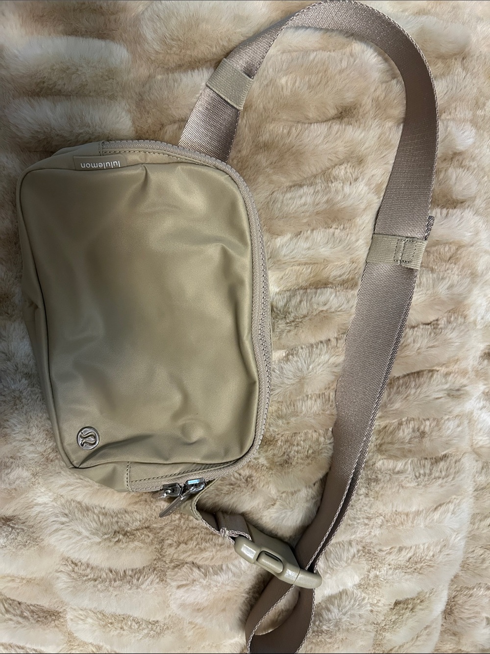 lululemon athletica beige Fanny pack